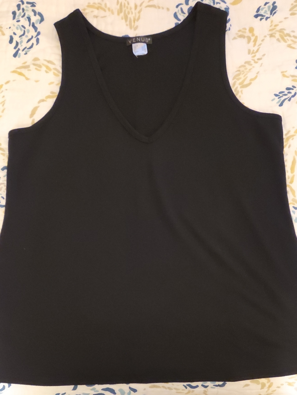 VENUS Black V-Neck Sleeveless Tank Top